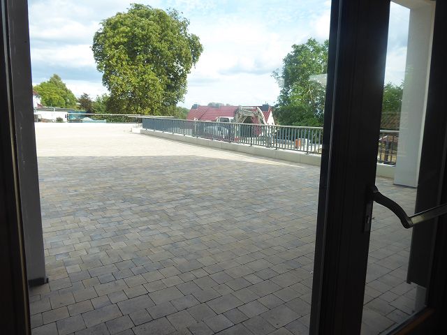 Multihaus Vorplatz